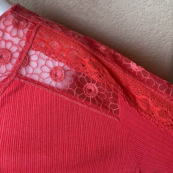 NWT Free People rose crimson ‘Lola’ lace trim top, Medium - Picture 7 of 11